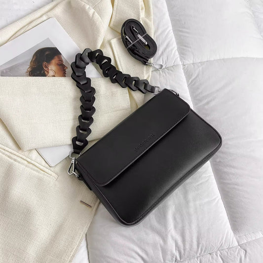 Small Design Sense Girls’ Crossbody Bag New Simple Versatile Women’s Bag